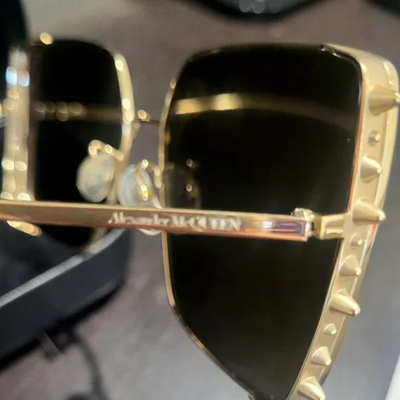 AUTHENTIC Alexander McQueen Women